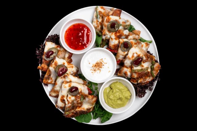 Peynirli Nachos